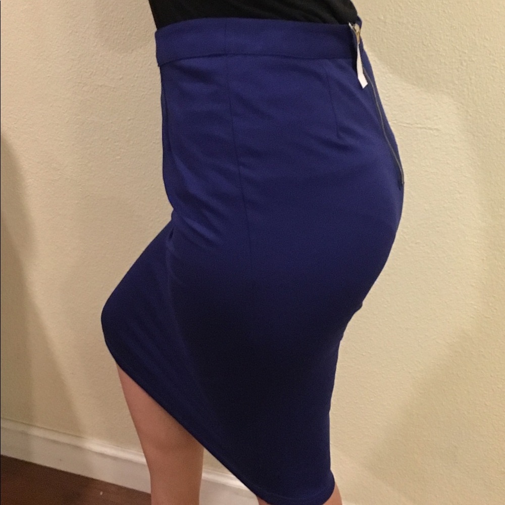 NWT Foreign Exchange pencil skirt size L.